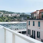 Frontemare * Savona